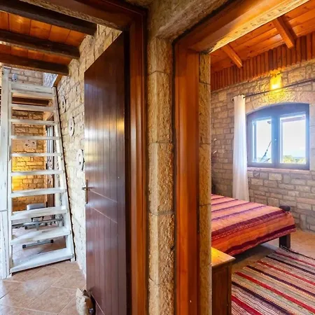 Prázdninový dům Polilimnio Mini Castle - Fotini's Unique Eco Gem Aristomenis