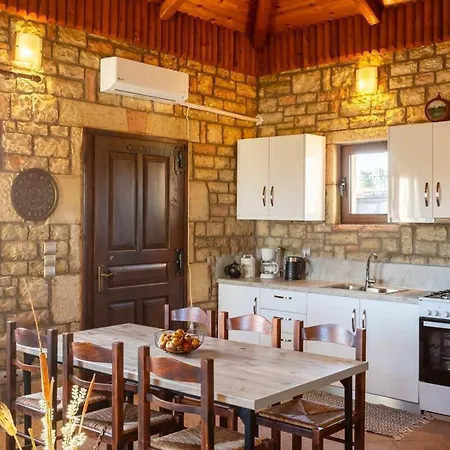 Polilimnio Mini Castle - Fotini's Unique Eco Gem